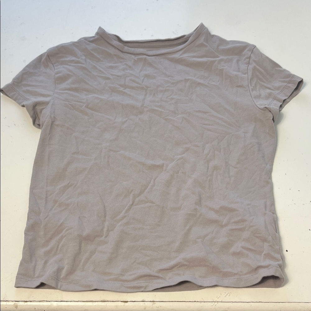 Wild Fable Medium Grey Short Sleeve Slightly Cropped Crewneck T Shirt